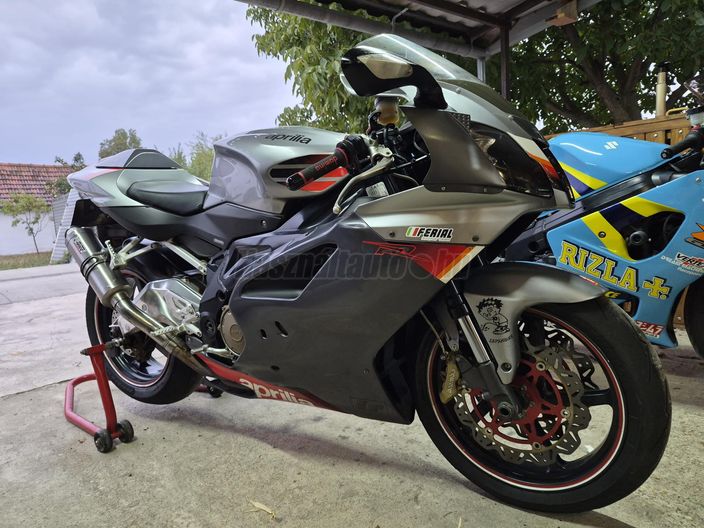 APRILIA RSV 1000