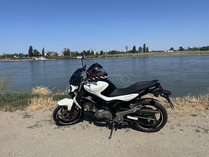 SUZUKI SFV