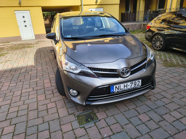 TOYOTA VERSO 1.8 Active Trend [7 személy]