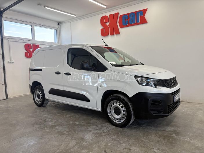 PEUGEOT PARTNER 1.5 BlueHDi 100 Premium L1 1000 (3 személyes )