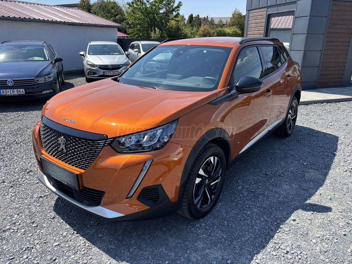 PEUGEOT 2008 1.2 PureTech Allure
