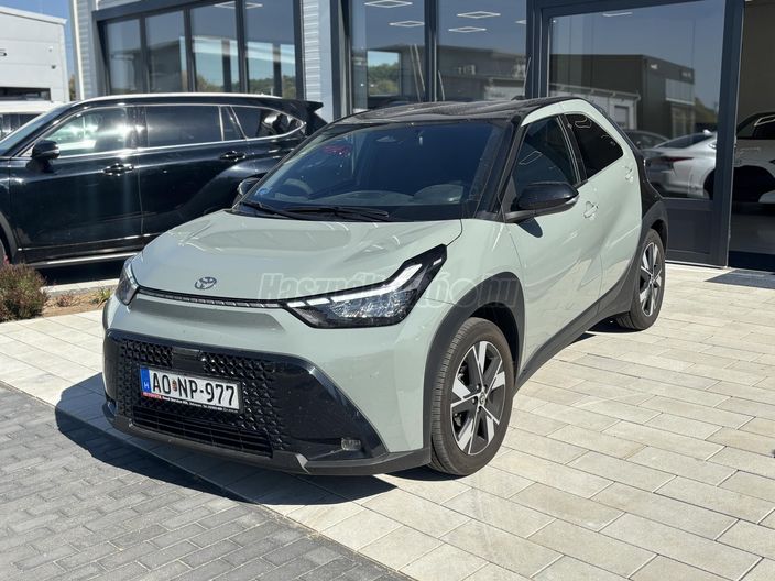 TOYOTA AYGO X 1.5 Hybrid Style e-CVT
