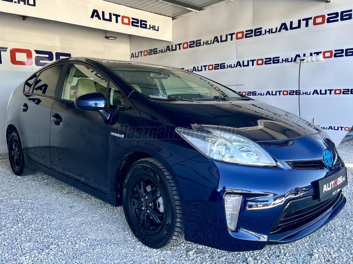 TOYOTA PRIUS 1.8 HSD Terra (Automata)