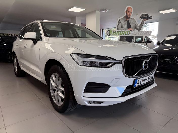 VOLVO XC60 2.0 [B4] MHEV Momentum Pro AWD Geartronic