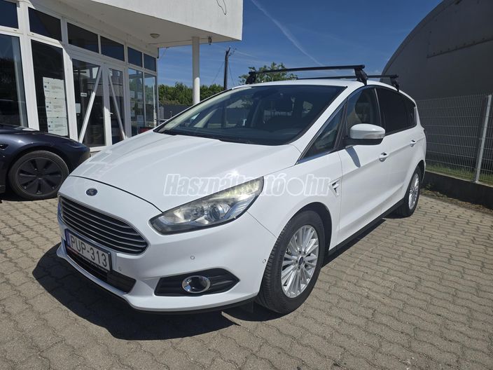 FORD S-MAX 1.5 EcoBoost Titanium