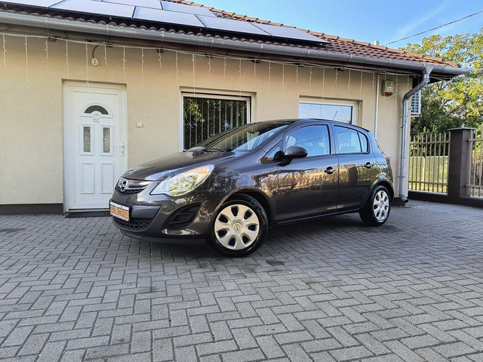 OPEL CORSA D 1.4 Cosmo