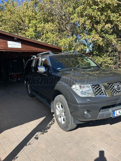 NISSAN NAVARA 4WD Double 2.5D SE