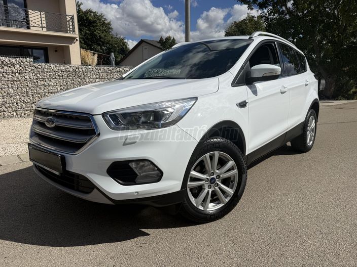 FORD KUGA 1.5 EcoBoost Titanium