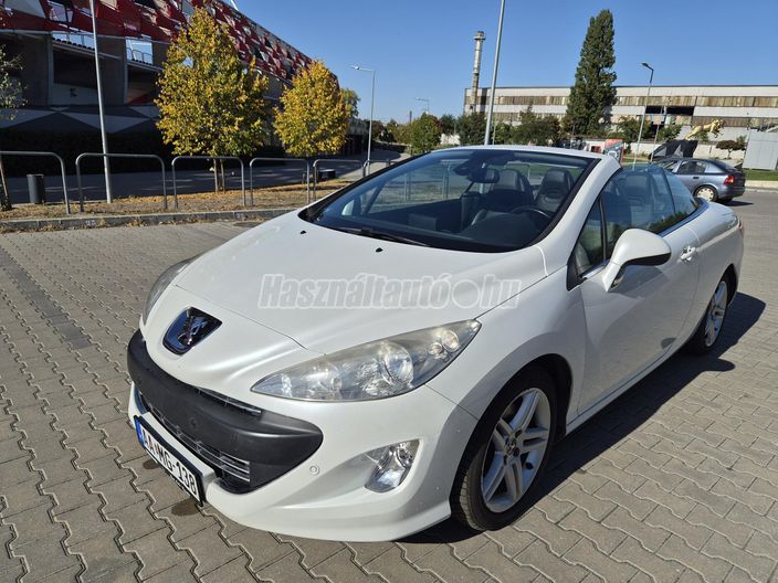 PEUGEOT 308 CC 2.0 HDi Premium Pack
