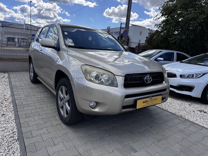 TOYOTA RAV 4 Rav4 2.2 D-4D 4x4 Sol
