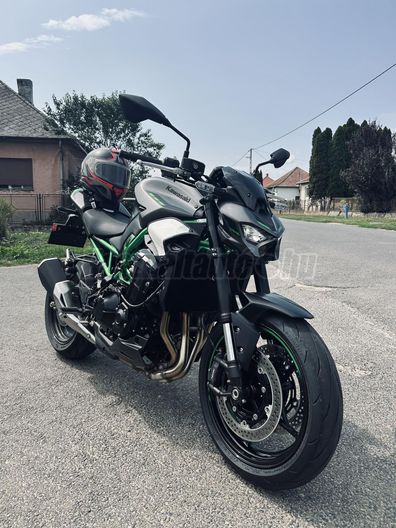 KAWASAKI Z 900