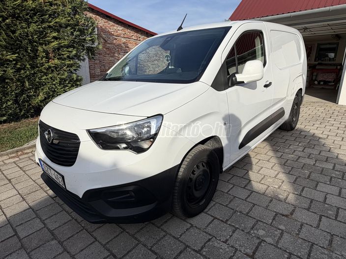 OPEL COMBO Cargo 1.5 DTH L2H1 2.4t Selection Start&Stop (3 személyes )