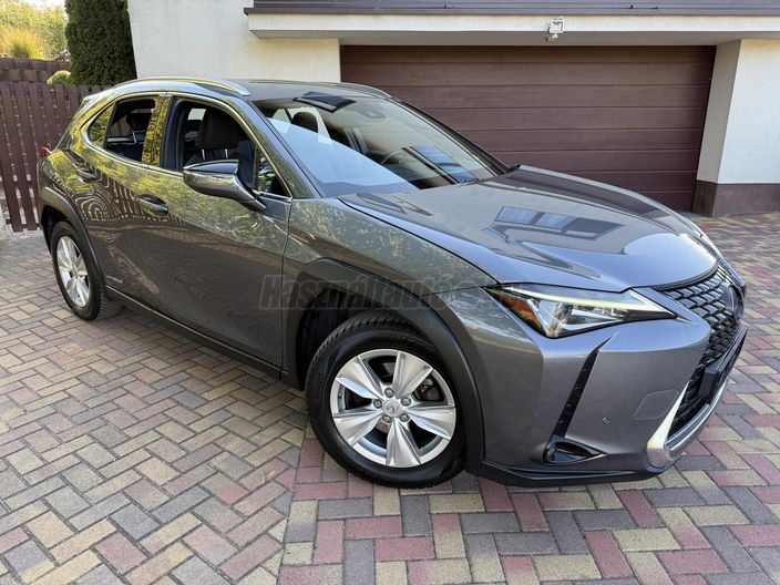 LEXUS UX 250h Comfort CVT
