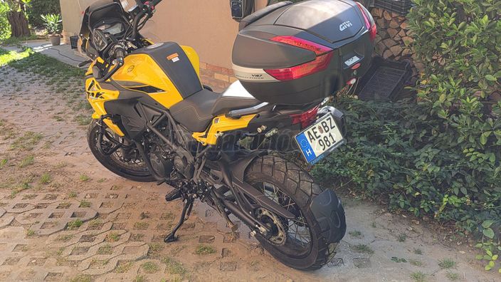 BENELLI TRK 502 X
