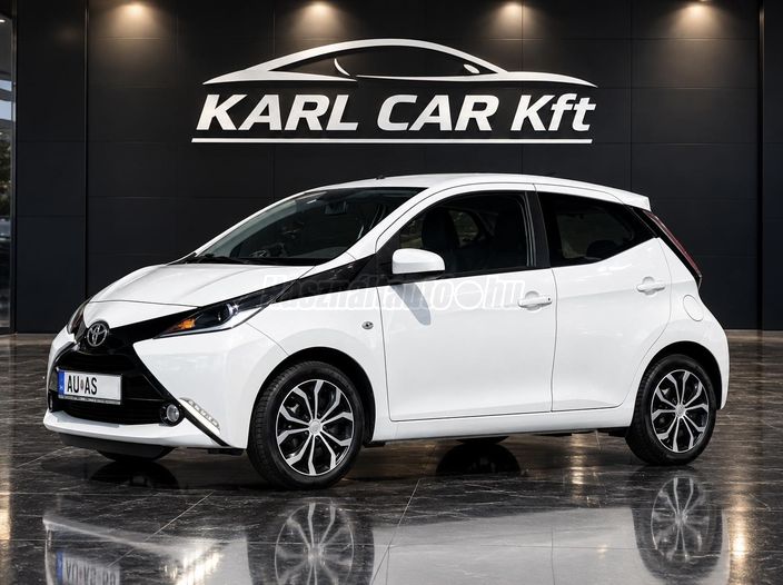 TOYOTA AYGO 1.0 x-play