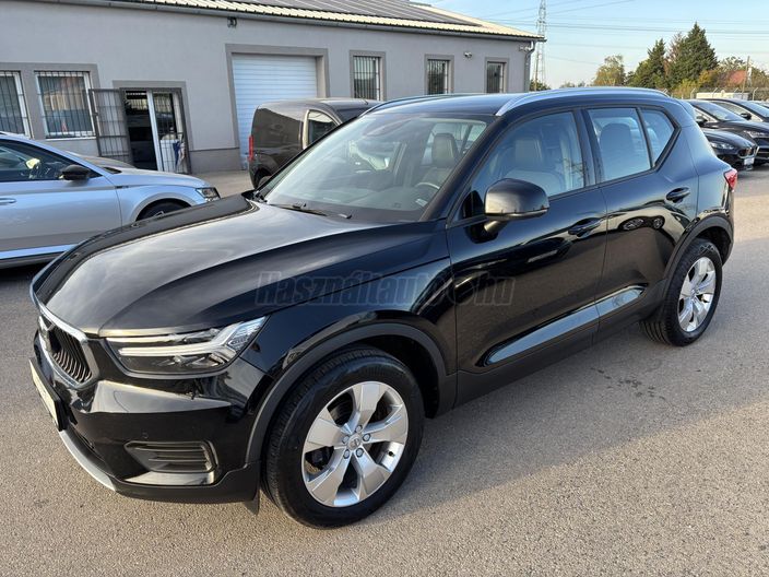 VOLVO XC40 2.0 [D3] Momentum Pro Geartronic
