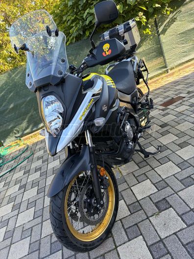 SUZUKI DL 650