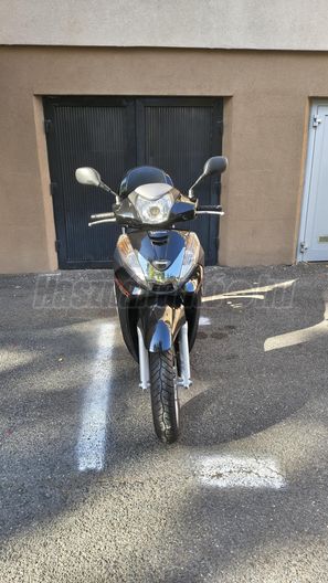 HONDA SH 300