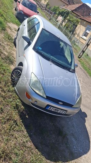 FORD FOCUS 1.6 Ambiente