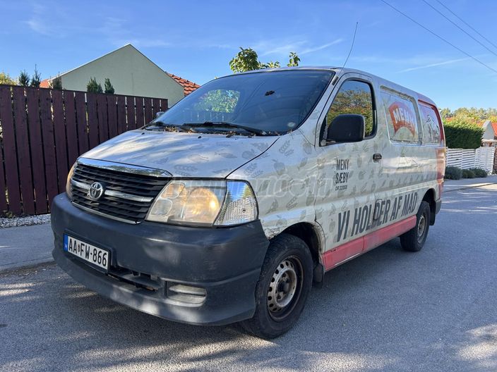 TOYOTA HIACE 2.5 D-4D Panel Van