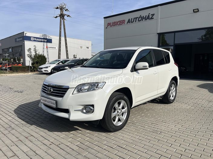 TOYOTA RAV 4 Rav4 2.2 D-4D Sol