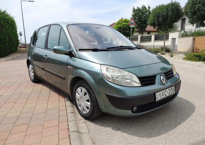 RENAULT SCENIC Grand Scénic 1.6 Dynamique Plus