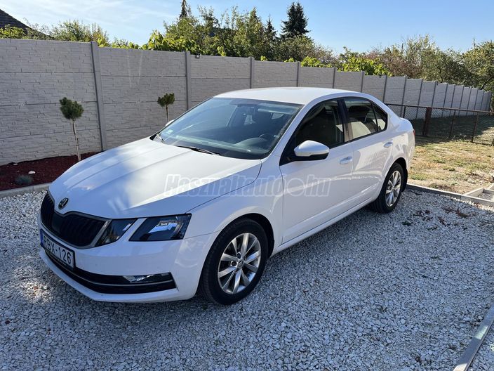 SKODA OCTAVIA 1.6 CR TDI Ambition DSG