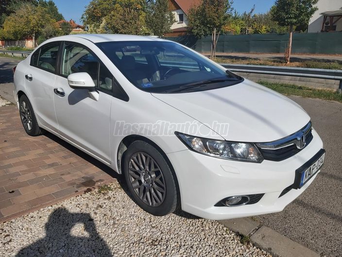 HONDA CIVIC 1.8 Elegance Plus