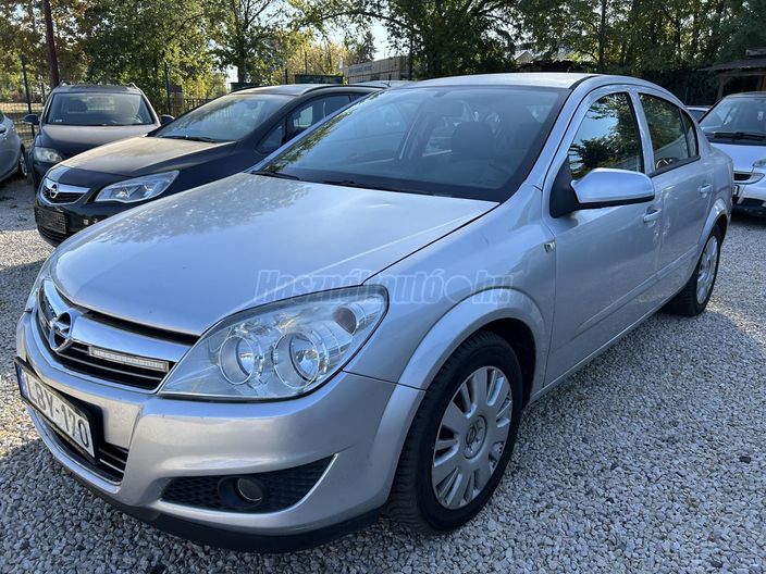 OPEL ASTRA H Sedan 1.6 Enjoy Easytronic