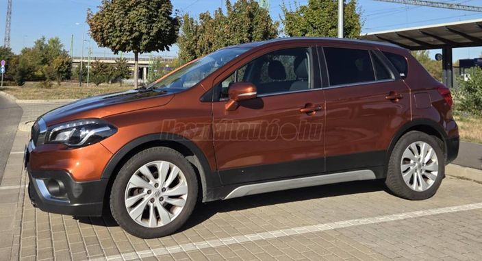 SUZUKI S-CROSS
