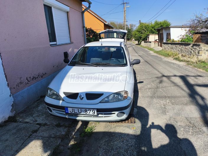 RENAULT MEGANE