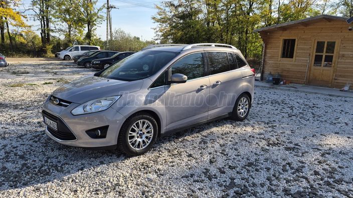 FORD C-MAX Grand 1.6 TDCi Titanium