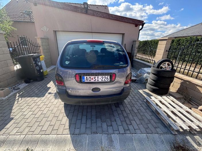 RENAULT SCENIC Mégane Scénic 1.6 RN