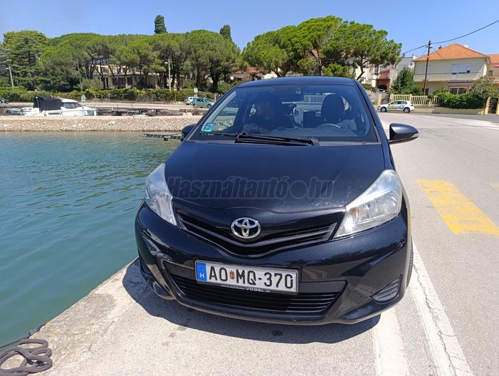 TOYOTA YARIS Van 1.4D-4D Live Plus