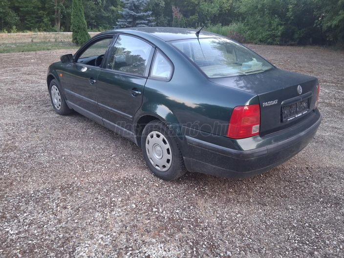 VOLKSWAGEN PASSAT V 1.8 5V Comfortline