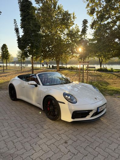 PORSCHE 911 Carrera GTS PDK