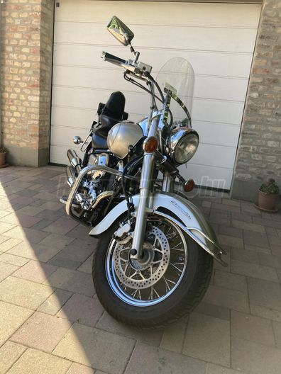 YAMAHA XVS 650 DRAG STAR CLASSIC