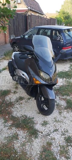 YAMAHA TMAX 500