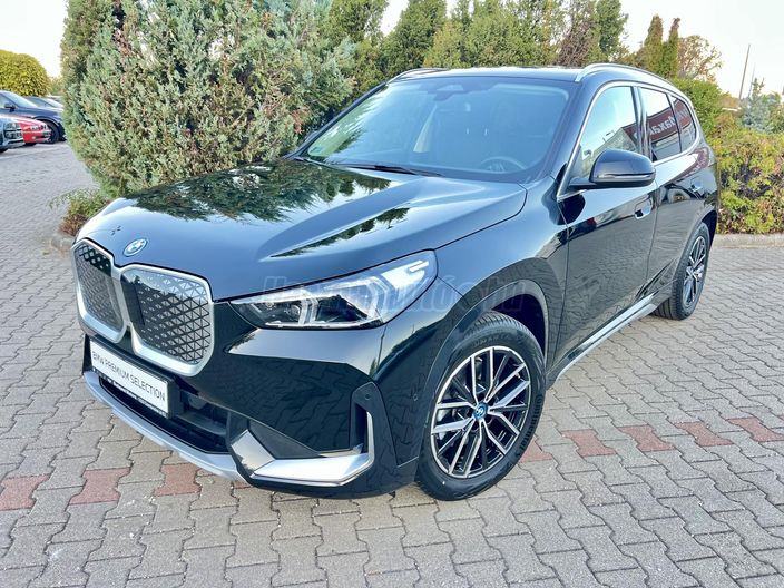 BMW IX1 xDrive30 xLine 64,8kWh