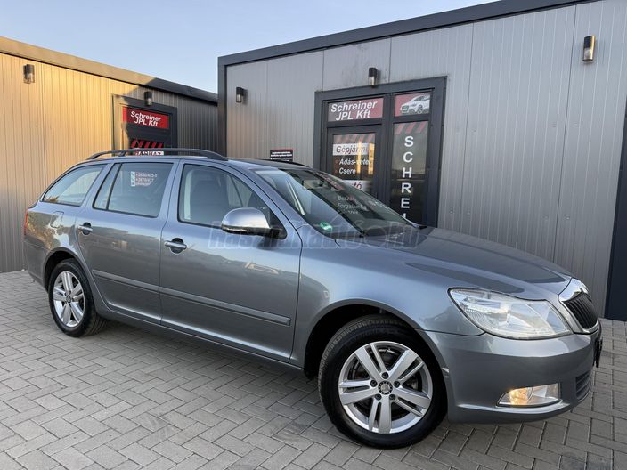 SKODA OCTAVIA Combi 1.4 TSI Elegance