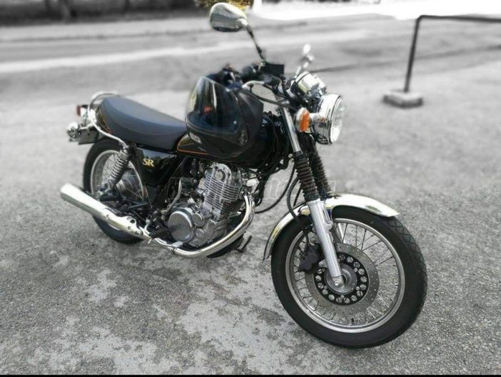 YAMAHA SR 400