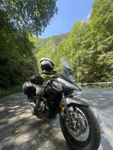 SUZUKI DL 650