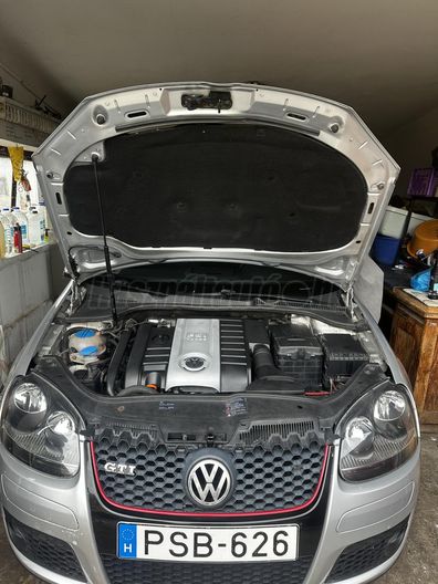 VOLKSWAGEN GOLF V 2.0 TFSI GTI