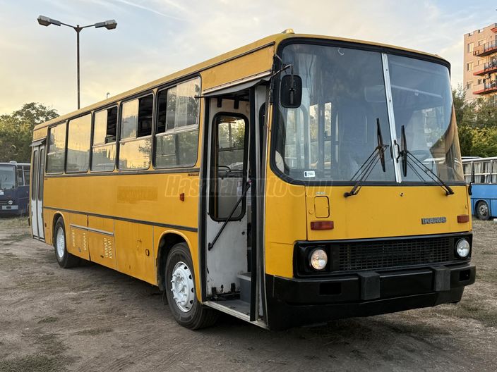 IKARUS 260.32
