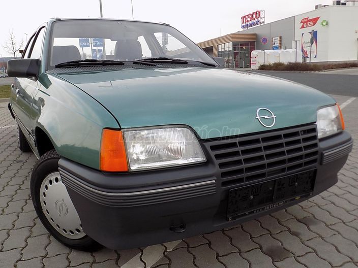 OPEL KADETT 1.6 LS