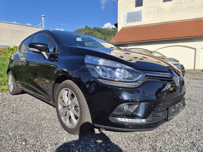 RENAULT CLIO 0.9 TCe Limited