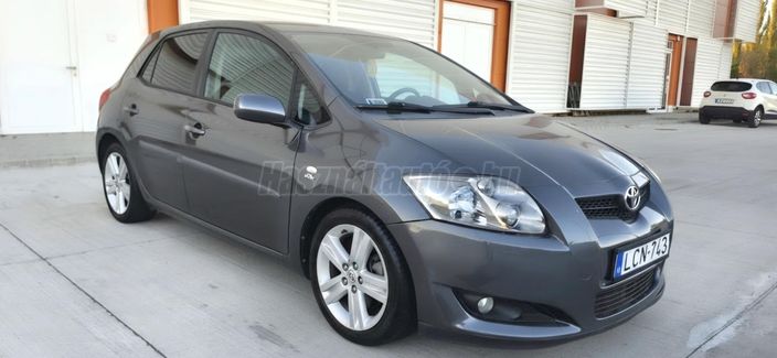 TOYOTA AURIS 2.2 D-4D Premium Active