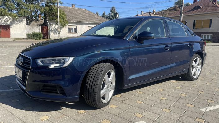AUDI A3 Limousine 1.6 TDI Design S-tronic