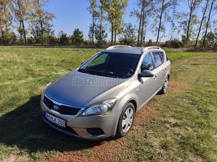 KIA CEE'D 1.4 EX