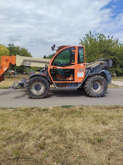 JLG 4013